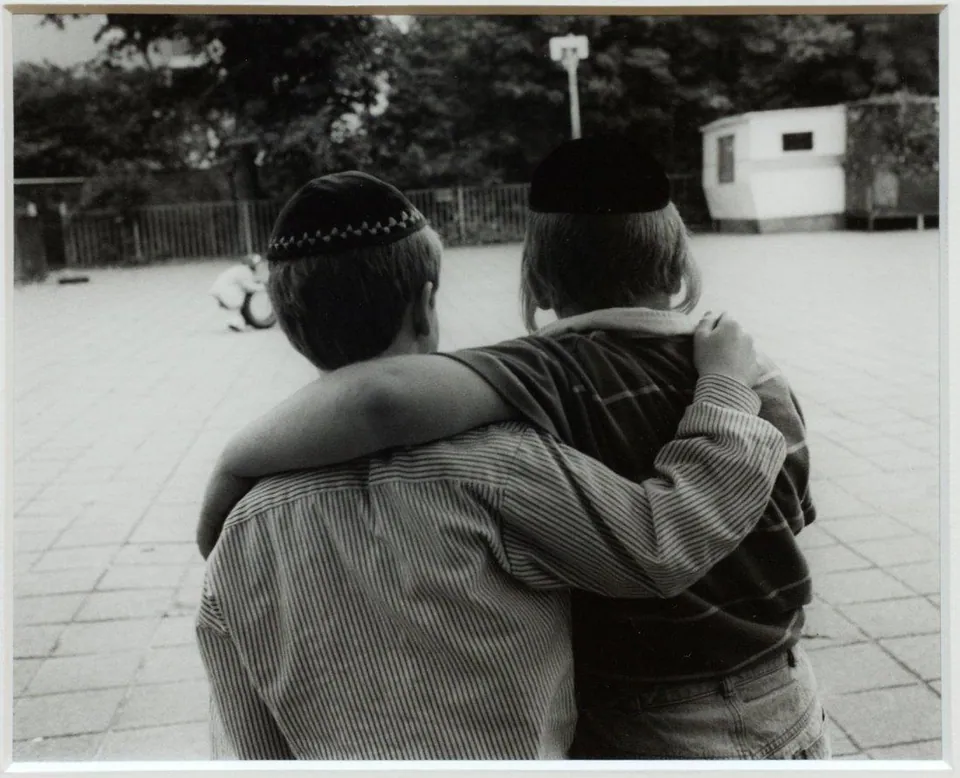 [Vriendschap op het Cheider], Fotografie na papíře, 1980–1990